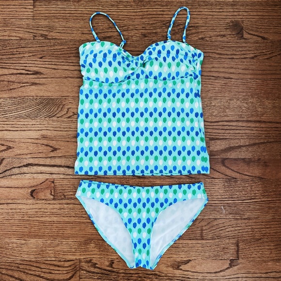 Vineyard Vines Tankini Swim Set - Picture 9 of 10